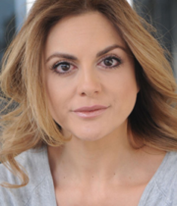 Isabel Llanos 